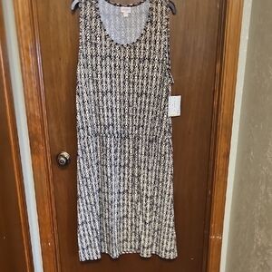 Lularoe 3XL Summer - Black and White Patterned Women's Sleeveless Dress